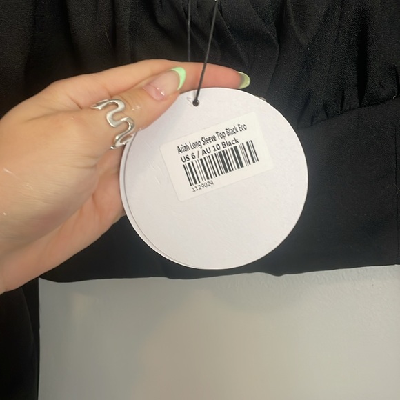 Princess Polly cropped long sleeve - Picture 3 of 3